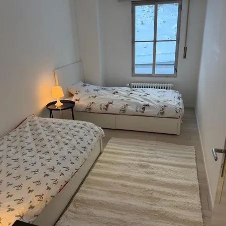 3 Bedrooms In Apartment *